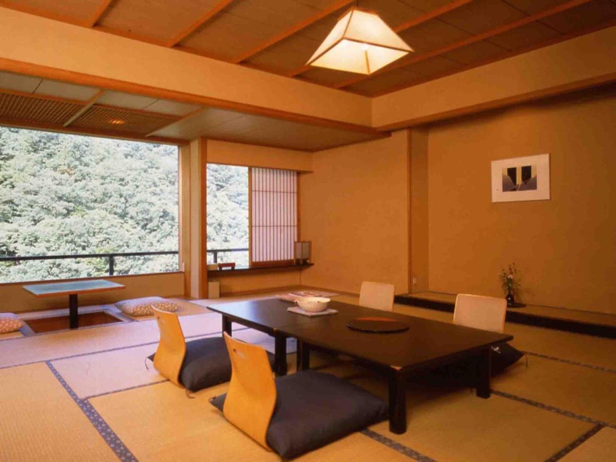 Ookawaso Hotell Aizuwakamatsu Rum bild